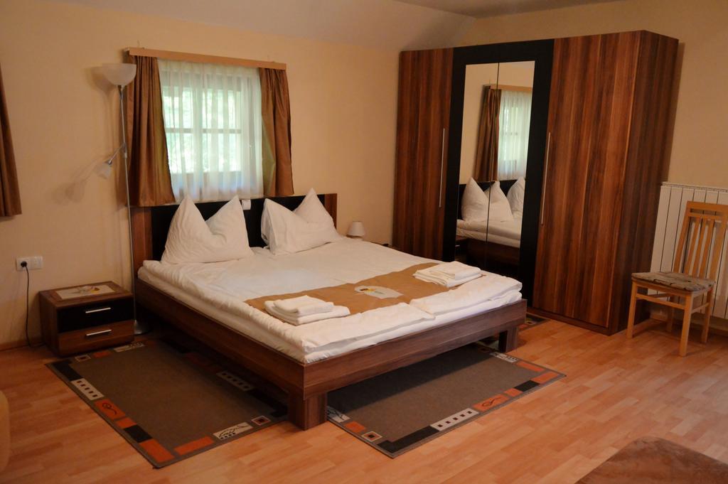 Turisticna Kmetija Cebelji Gradic Apartamento Rogašovci Exterior foto
